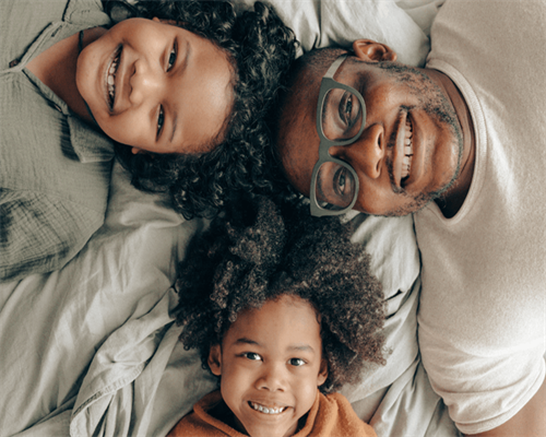 阴囊潮湿是指由于脾虚肾虚、药物过敏、缺乏维生素、真菌滋生等原...